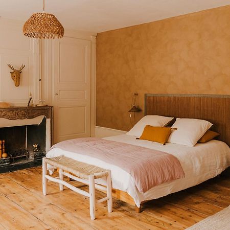 Maison D'Hotes Et Gite De Charme Avec Piscine, La Lhuiseraie Dış mekan fotoğraf