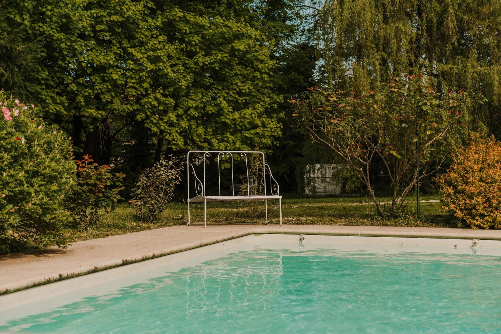 Maison D'Hotes Et Gite De Charme Avec Piscine, La Lhuiseraie Dış mekan fotoğraf